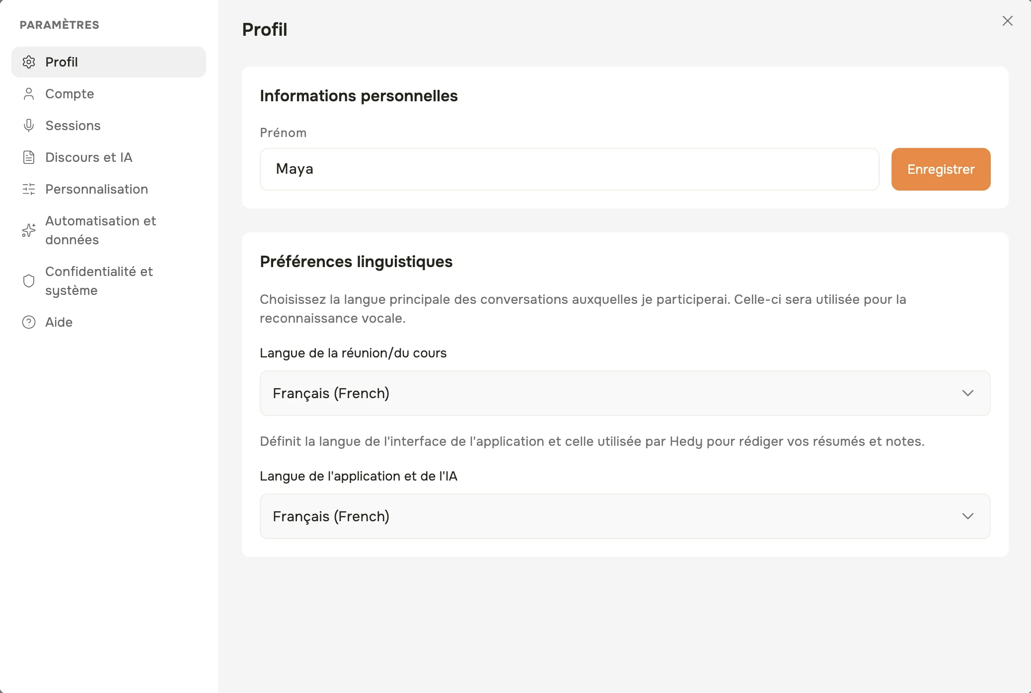 Les paramètres de Hedy dans l'app macOS, onglet Profil, avec la section Préférences linguistiques et les menus Langue de la réunion/du cours et Langue de l'application et de l'IA